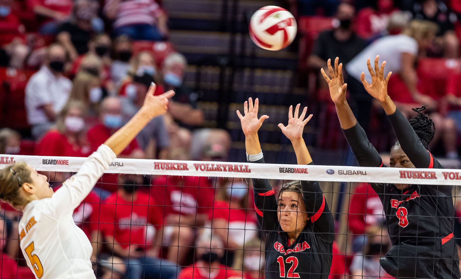 090421-owh-spo-nuvolley-pic-cm002.jpg